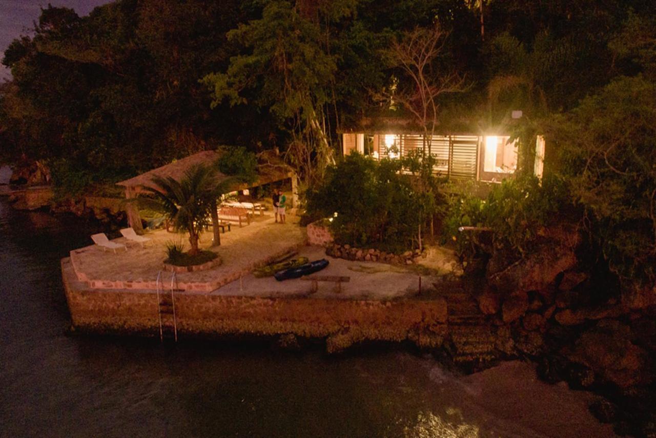 Refugio Na Frente Do Mar Em Ilha De Araujo Villa ปาราตี ภายนอก รูปภาพ